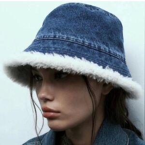 Zara Denim Blue Bucket Hat Faux Fur Trim
NWT